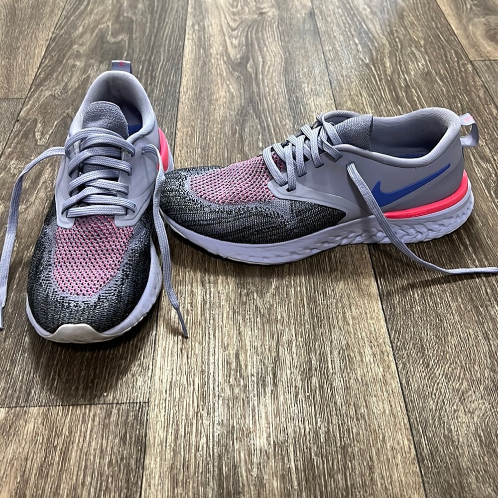 Womens Nike Flyknit Running Sneakers